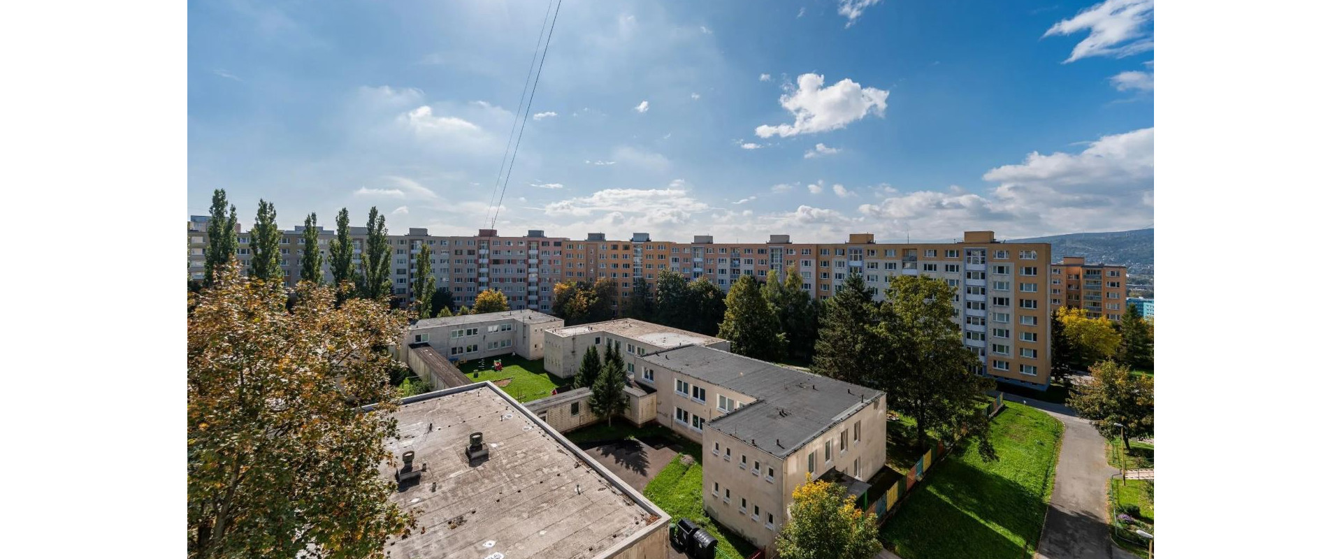 Ponúkame na prenájom príjemný, svetlý 2-izbový byt