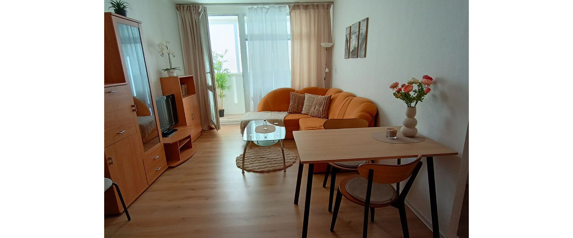 Ponúkame na prenájom príjemný, svetlý 2-izbový byt