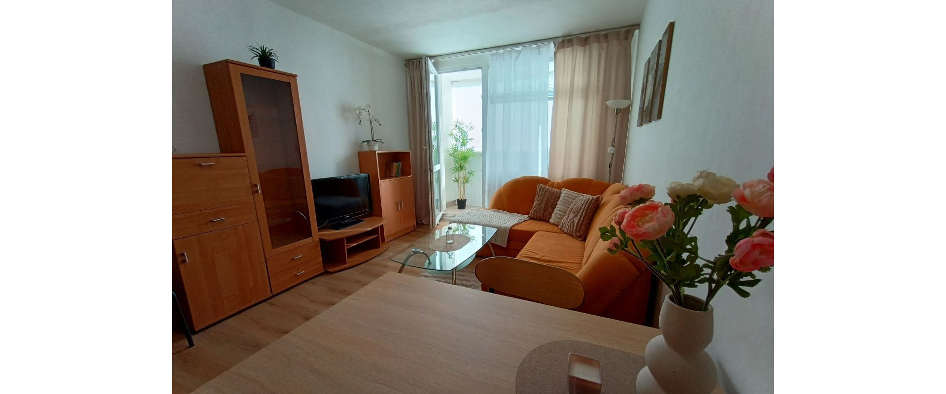 Ponúkame na prenájom príjemný, svetlý 2-izbový byt