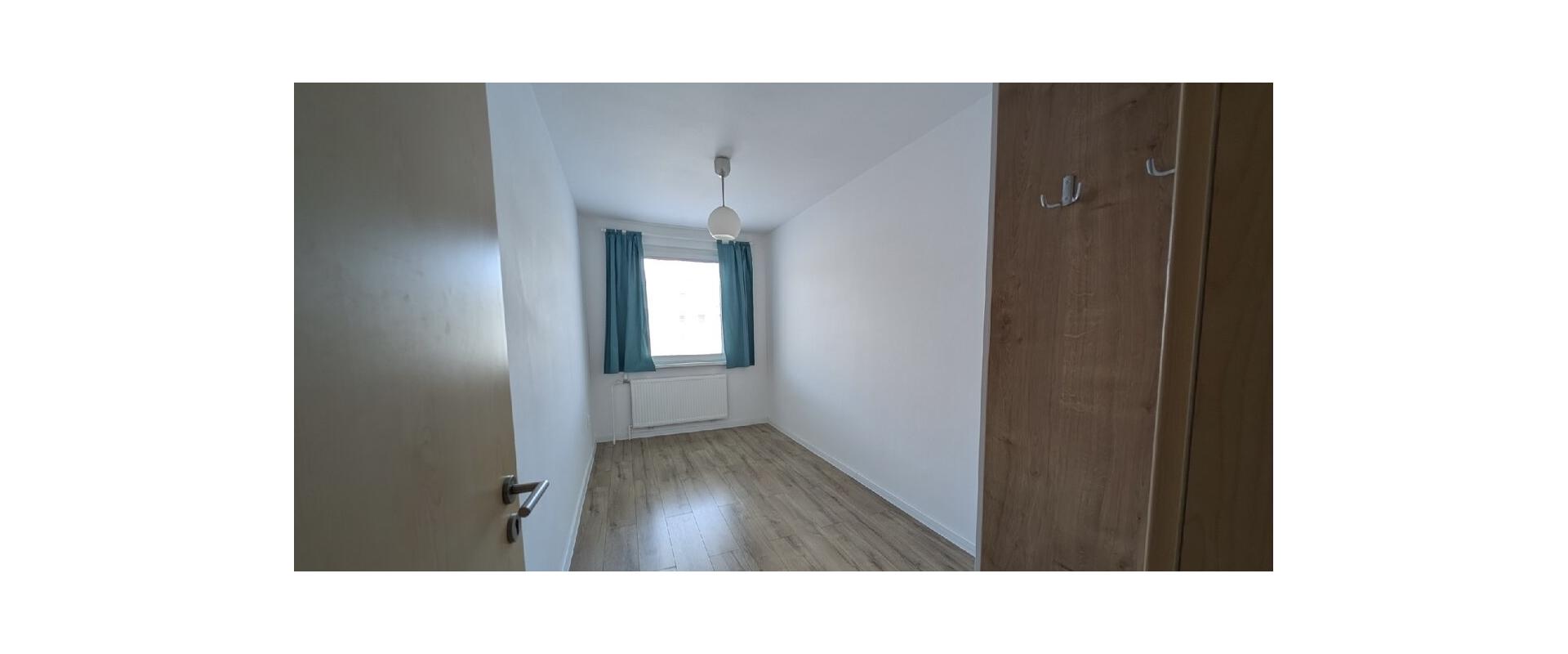 Prenájom 3-izbového bytu v Karlovej Vsi dlhé diely