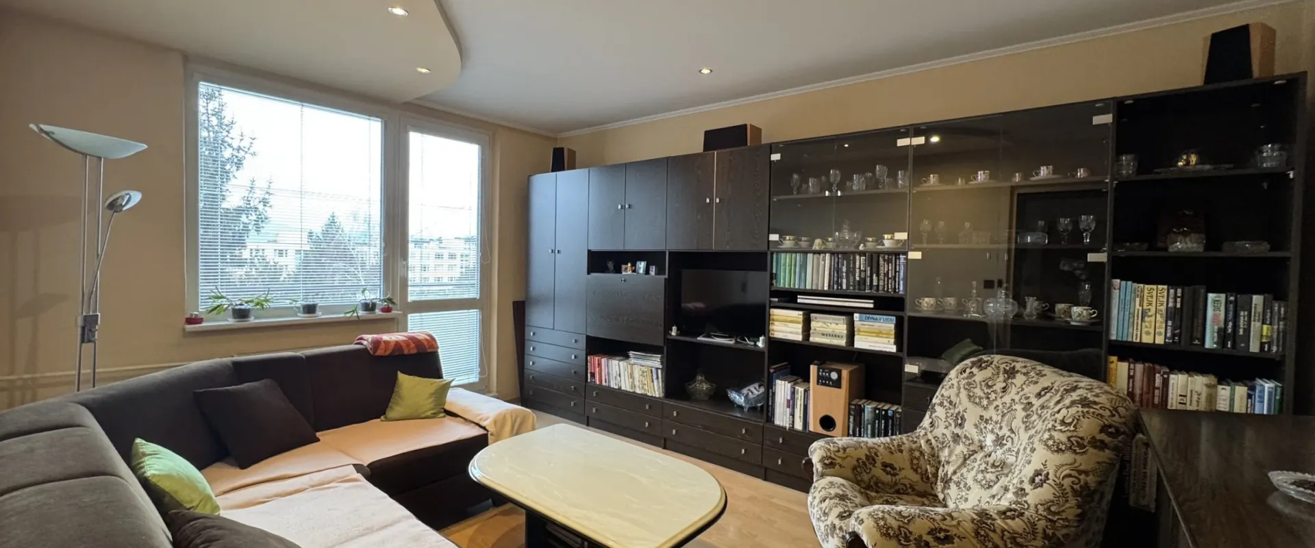 Veľký 3-izb. byt s balkónom výborná lokalita Sever Prievidza