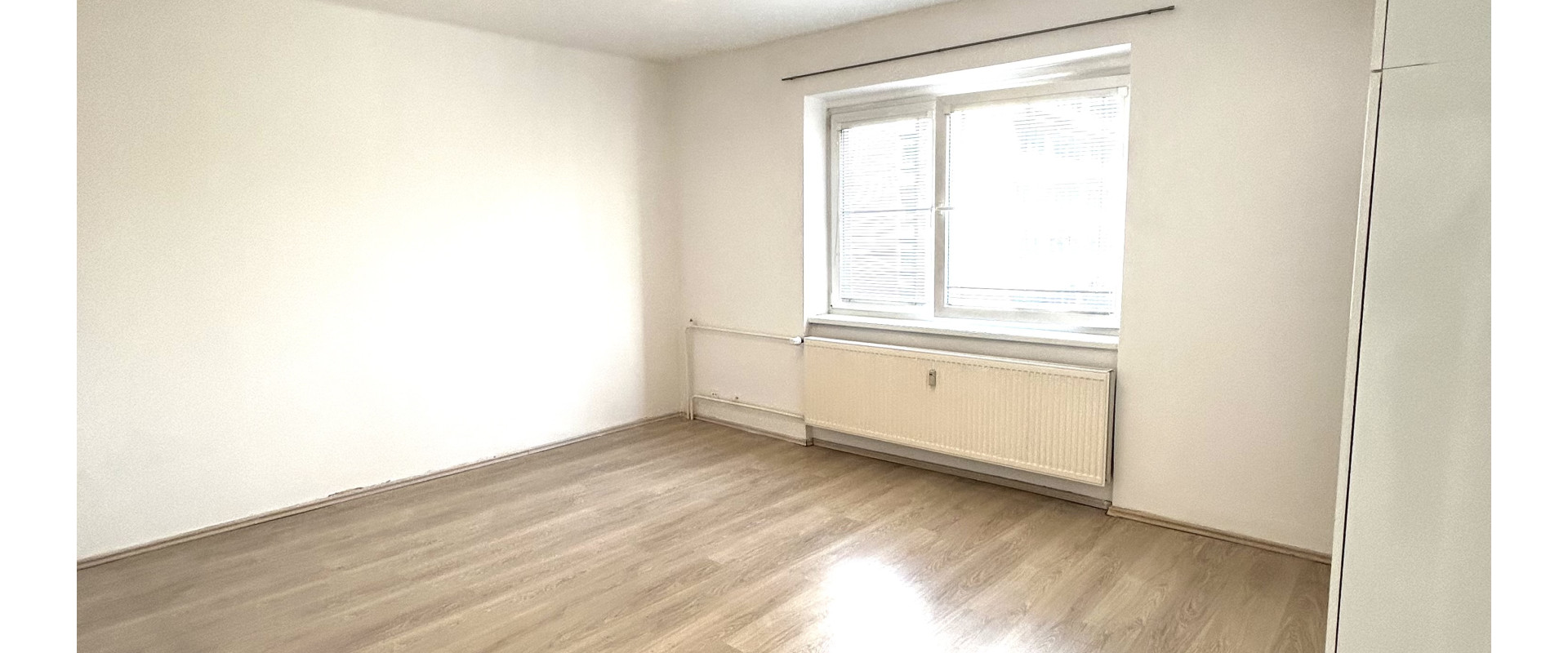 NOVÁ CENA! Investičný / štartovací byt v centre Ružinova!