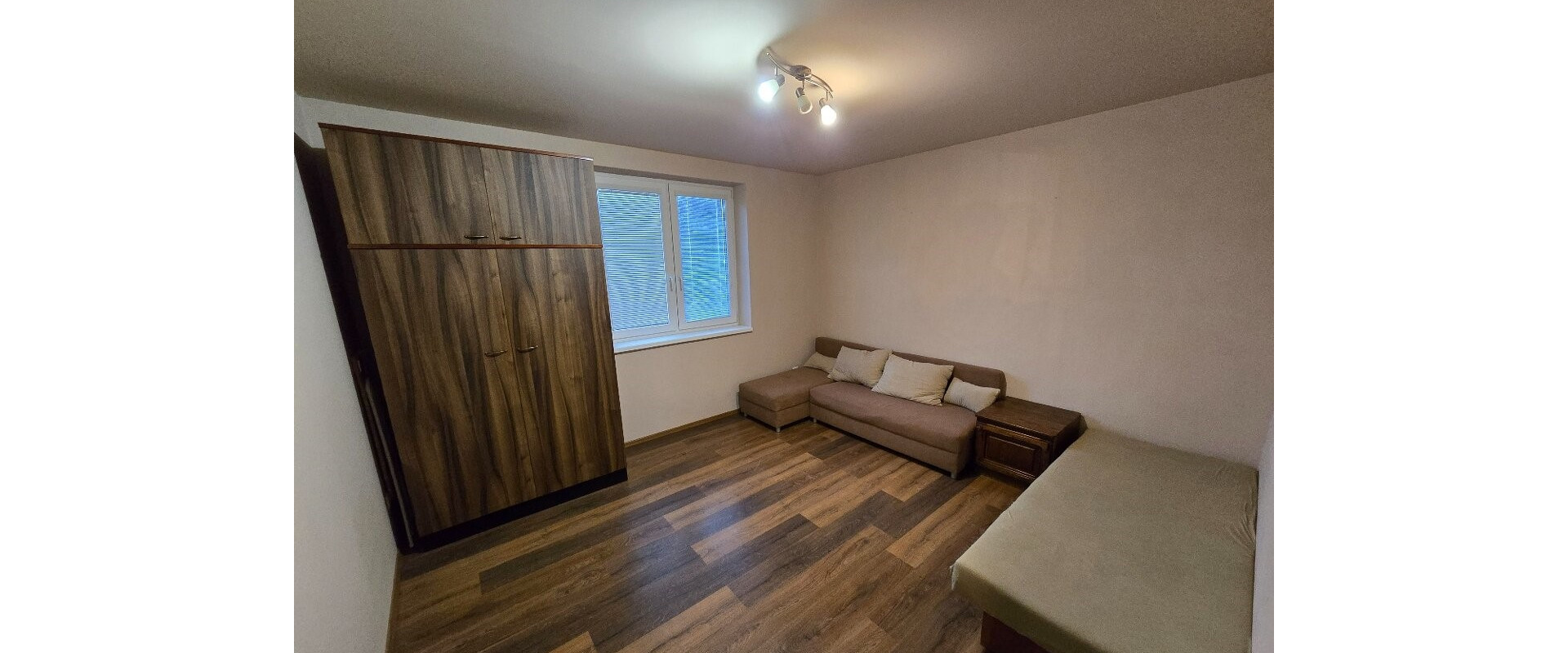 Exkluzívne na predaj: Priestranný moderný dom pod lesom