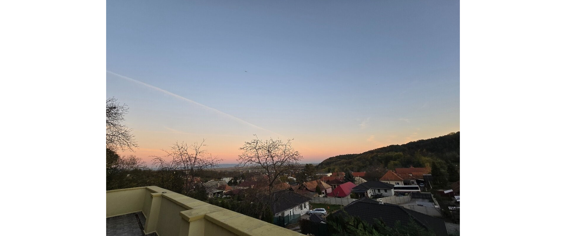 Exkluzívne na predaj: Priestranný moderný dom pod lesom