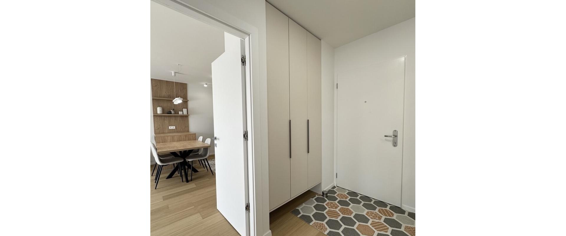 Prenájom 2-izbovégo bytu Ružinov green atrium s parkovanim