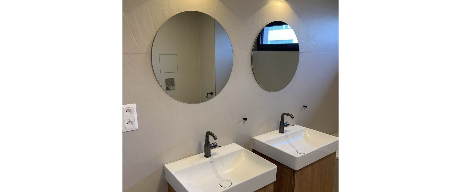 Na prenájom 2-izbovy byt s loggiou Nové mesto