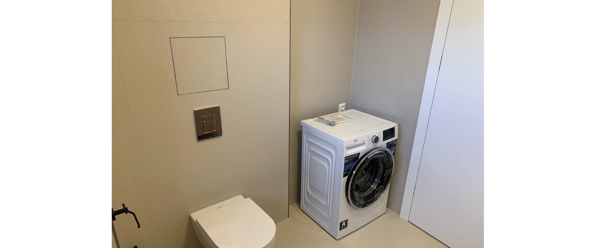 Na prenájom 2-izbovy byt s loggiou Nové mesto