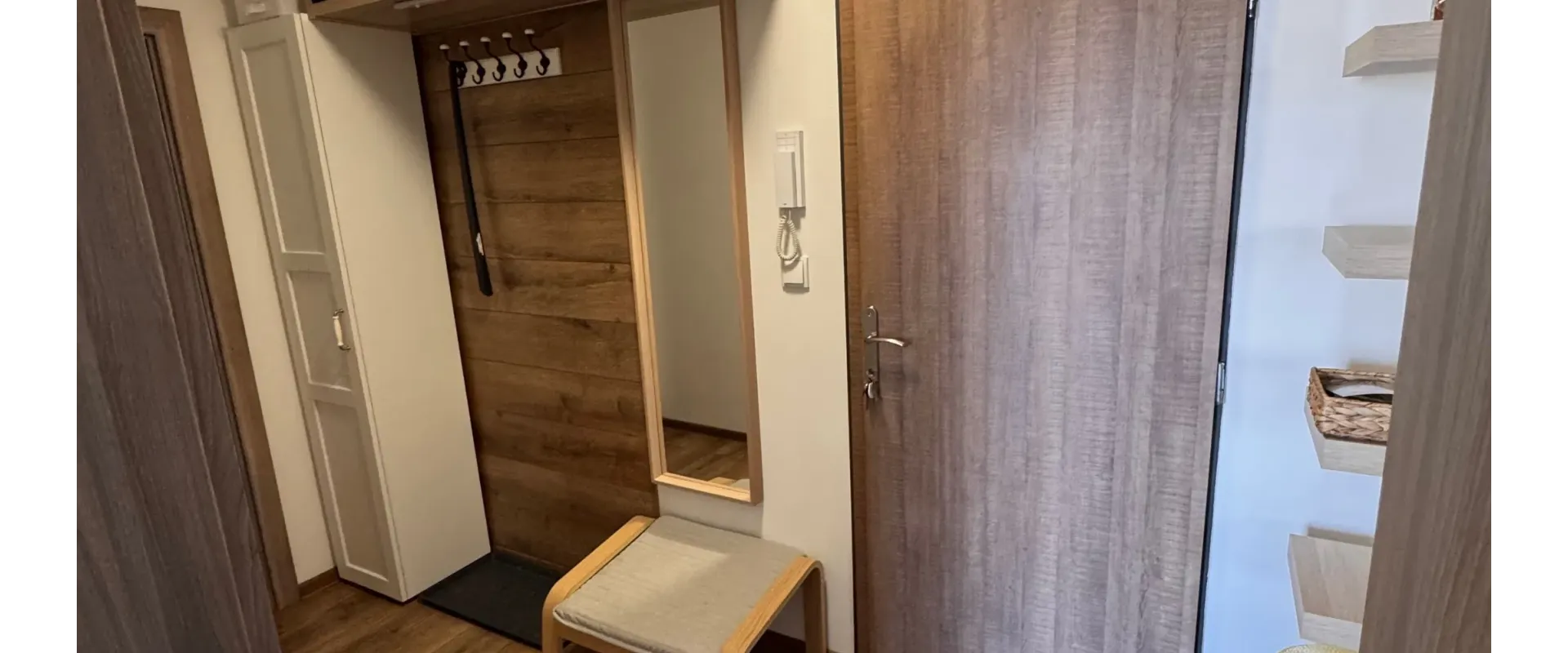 Prenájom moderného 2-izbového bytu s balkónom vo Zvolene