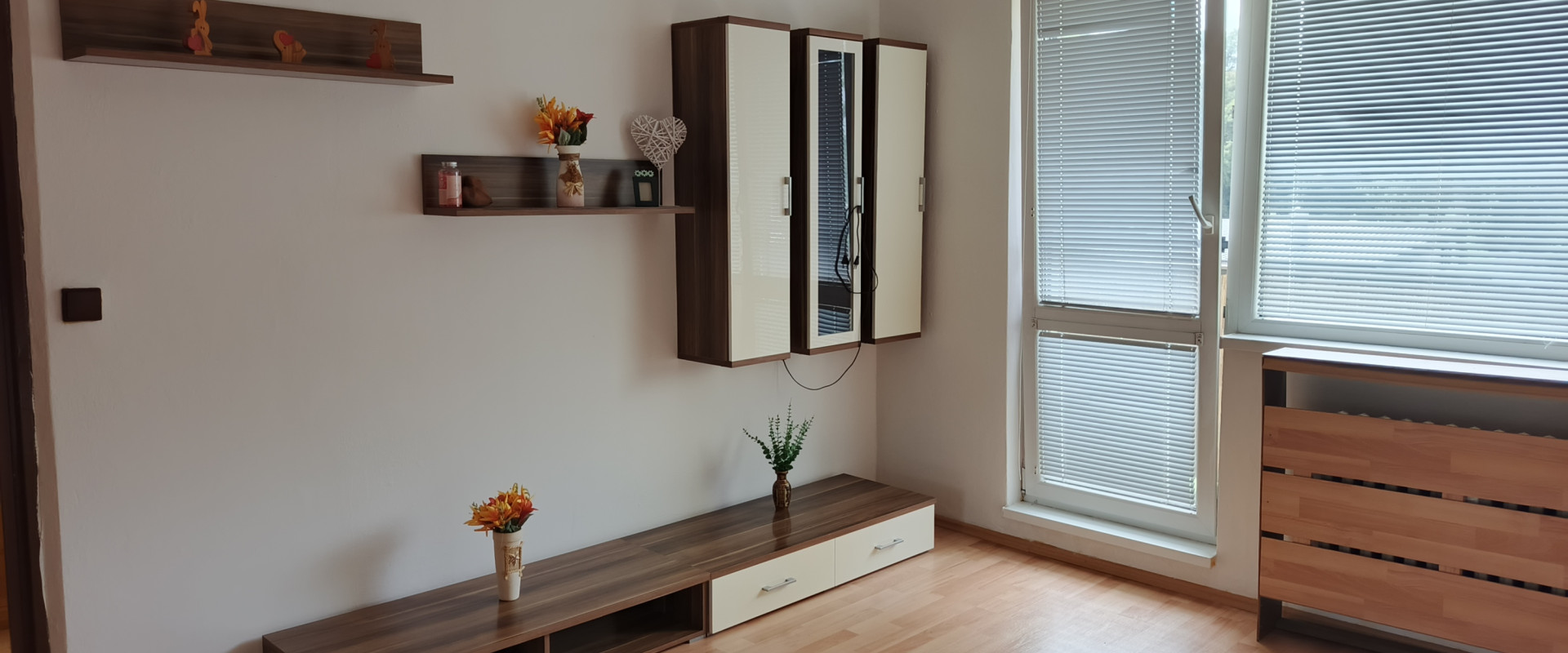 PRENÁJOM: Zariadený byt s balkónom Nad Laborcom