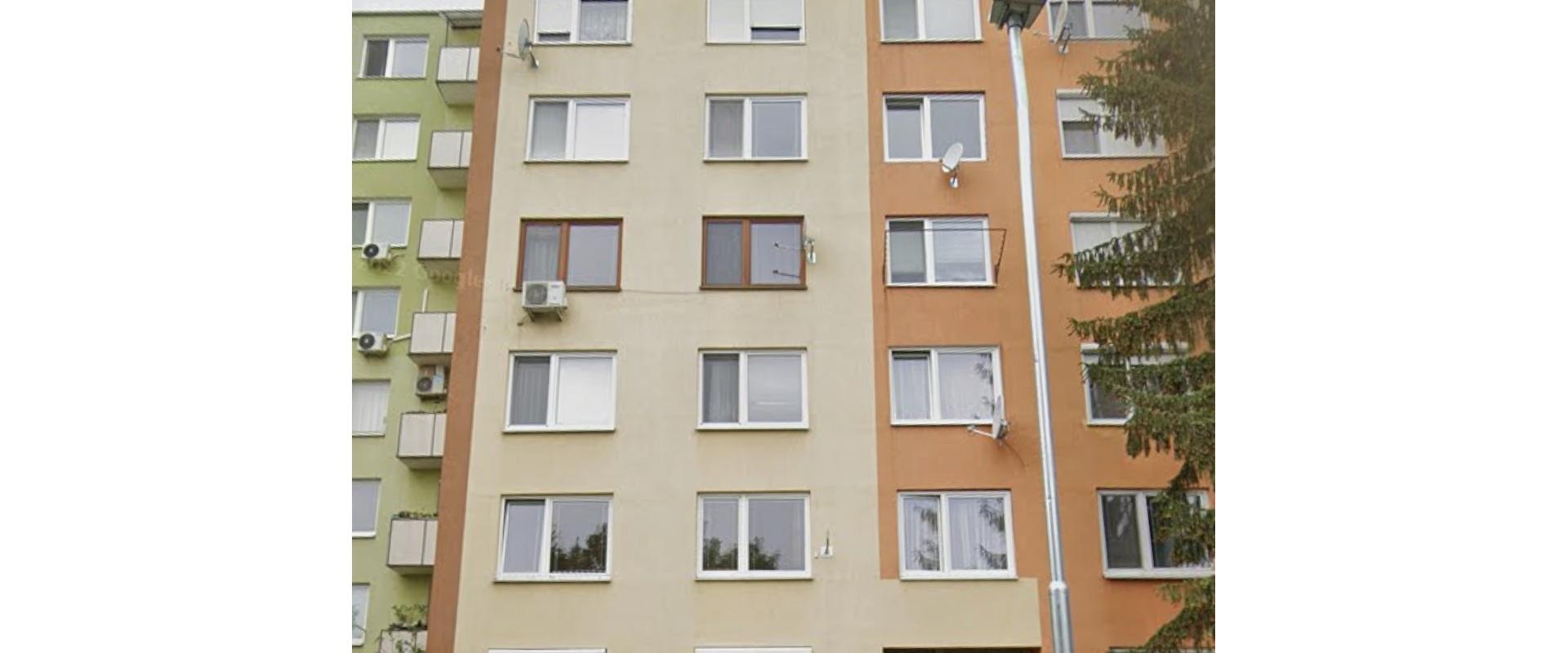 Príjemné bývanie; 2 izbový byt v centre Nových Zámkov