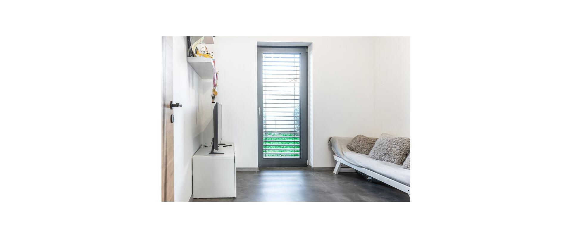 JKV REAL  predaj 4 izbový bungalov, R.D.  Záhorská Ves