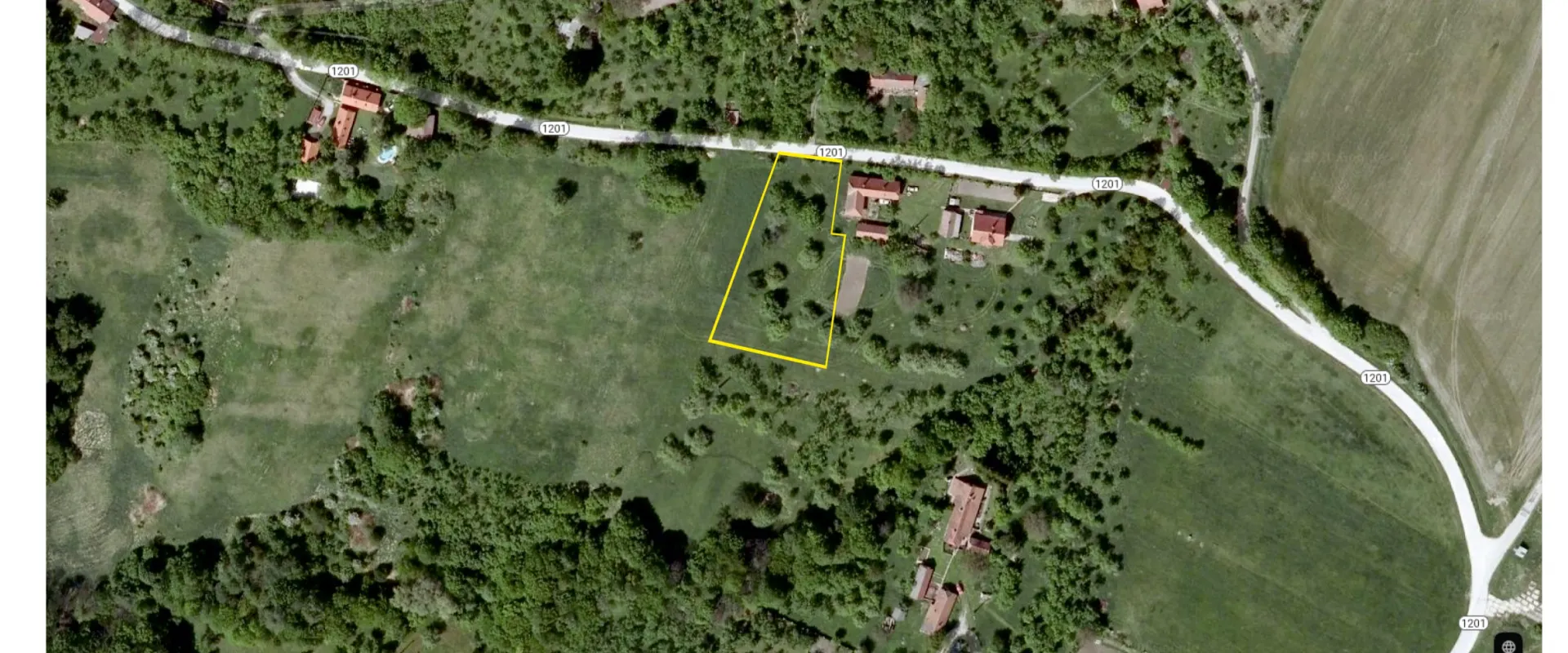 POZEMOK   V OBCI CHVOJNICA časť Hate o výmere 2143m2