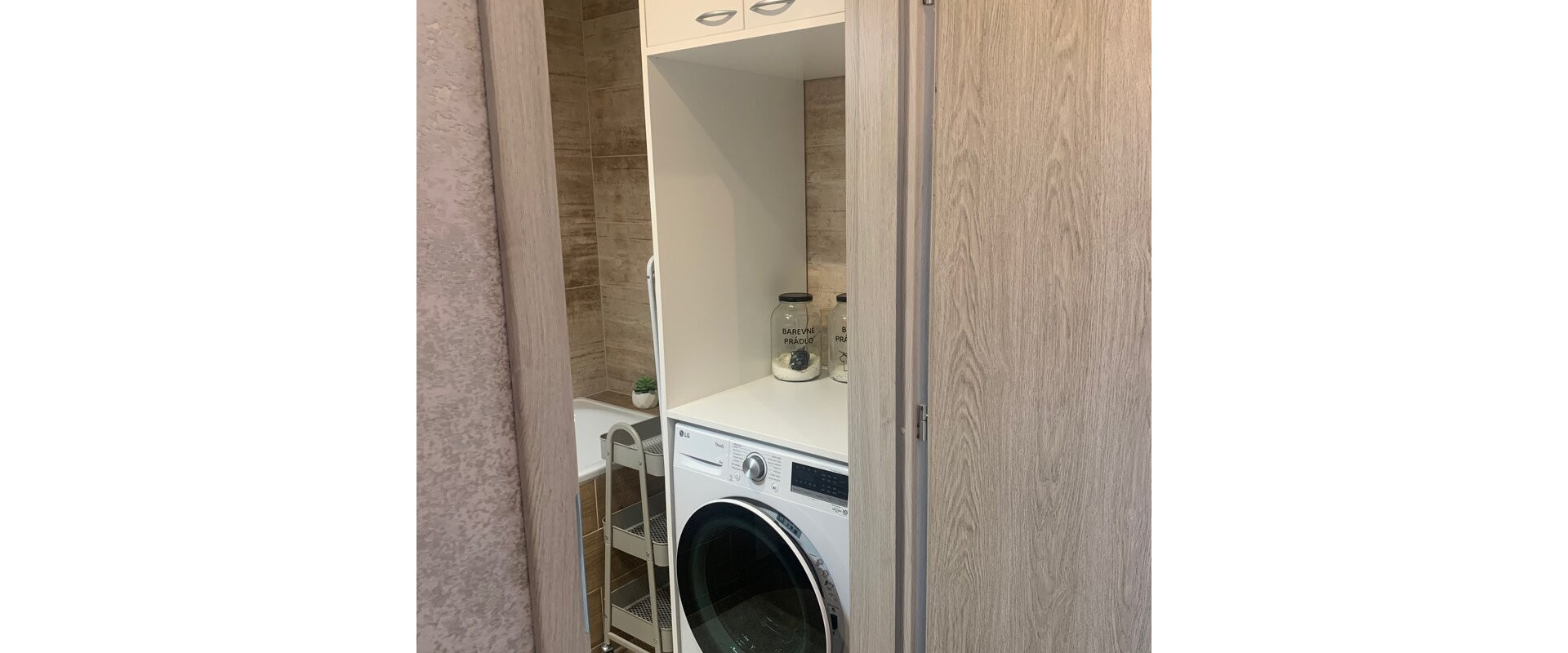 Štýlový 2-izbový byt s loggiou v Sásovej