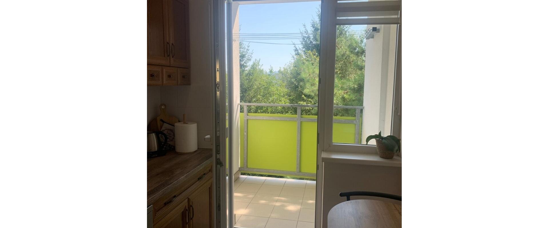 Štýlový 2-izbový byt s loggiou v Sásovej