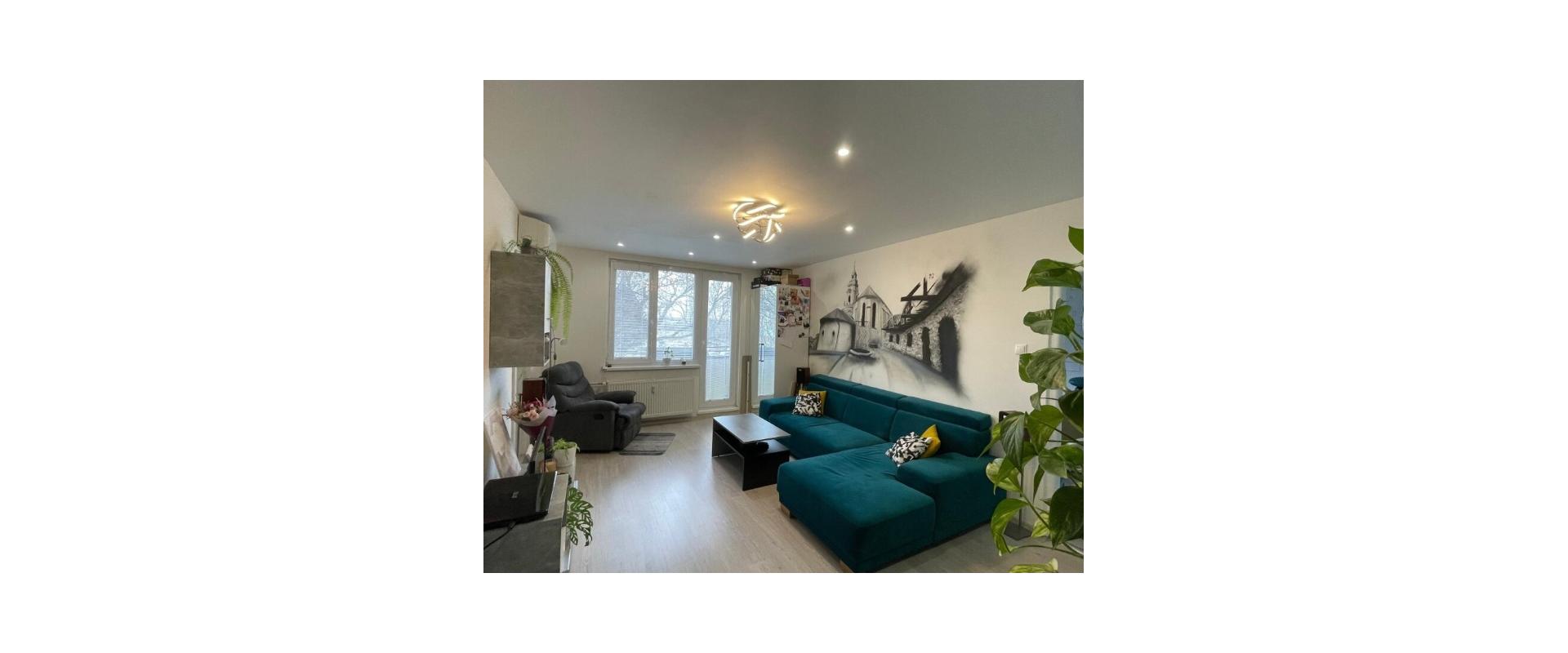 Prenájom 2-izbového bytu s balkónom – Štúrova ulica