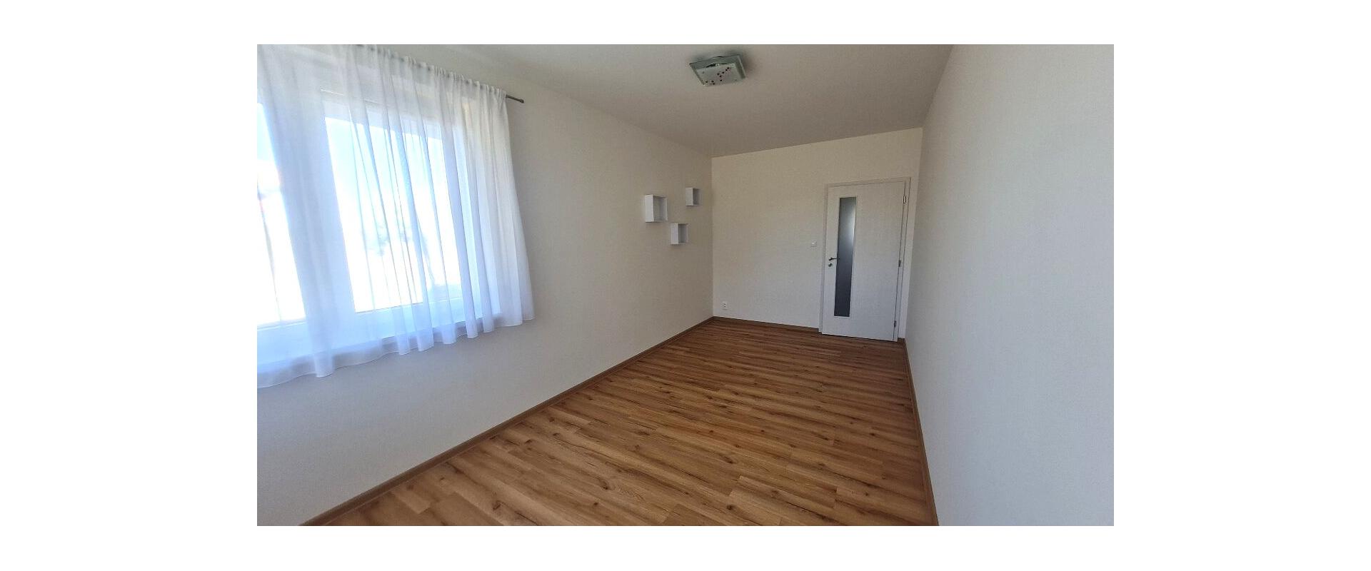 Slnečný 3-izbový byt po kompletnej rekonštrukcii