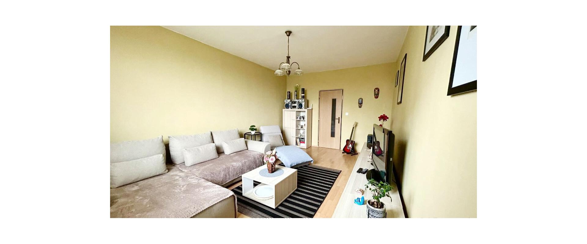 PREDAJ: Nadštandardne veľký 1-izbový byt s loggiou a KLÍMOU – ul. Saleziánov