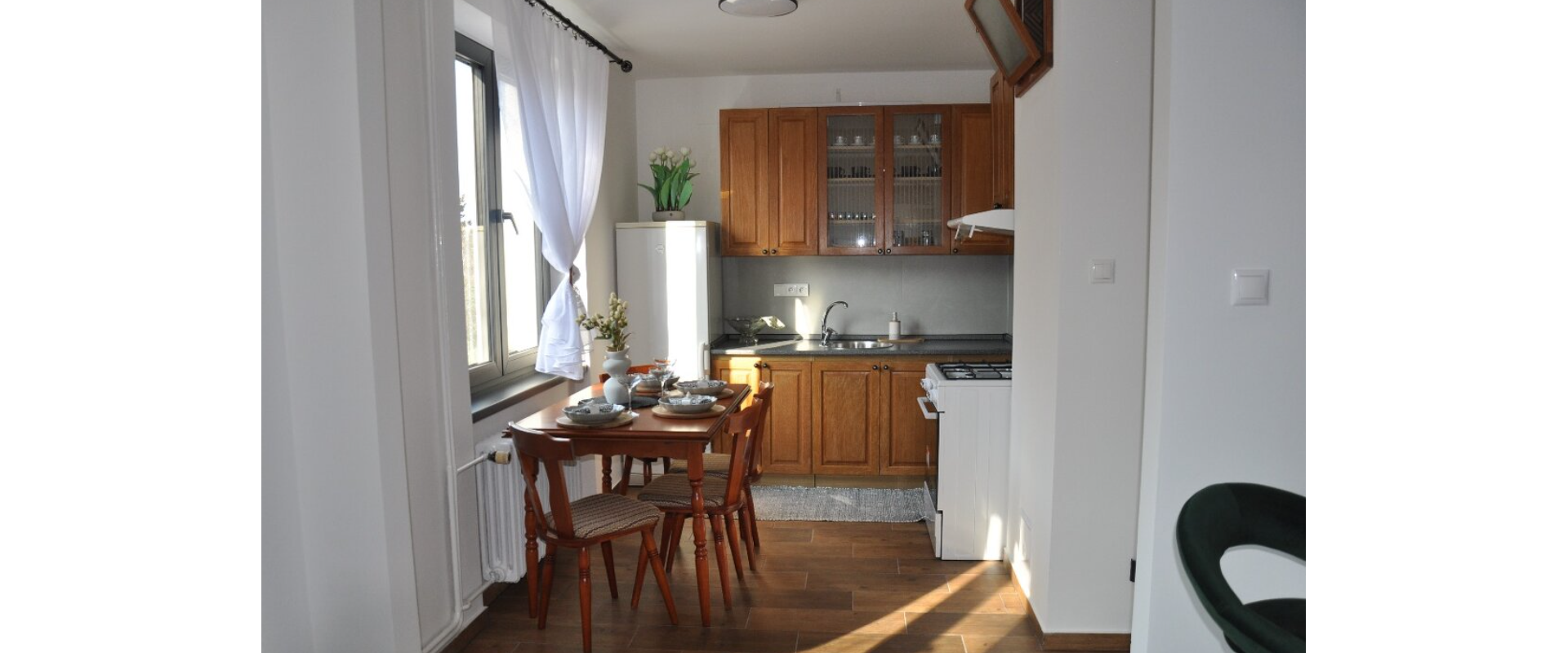 Krásny slnečný 3-izbový byt v centre NZ-zrekonštruovaný