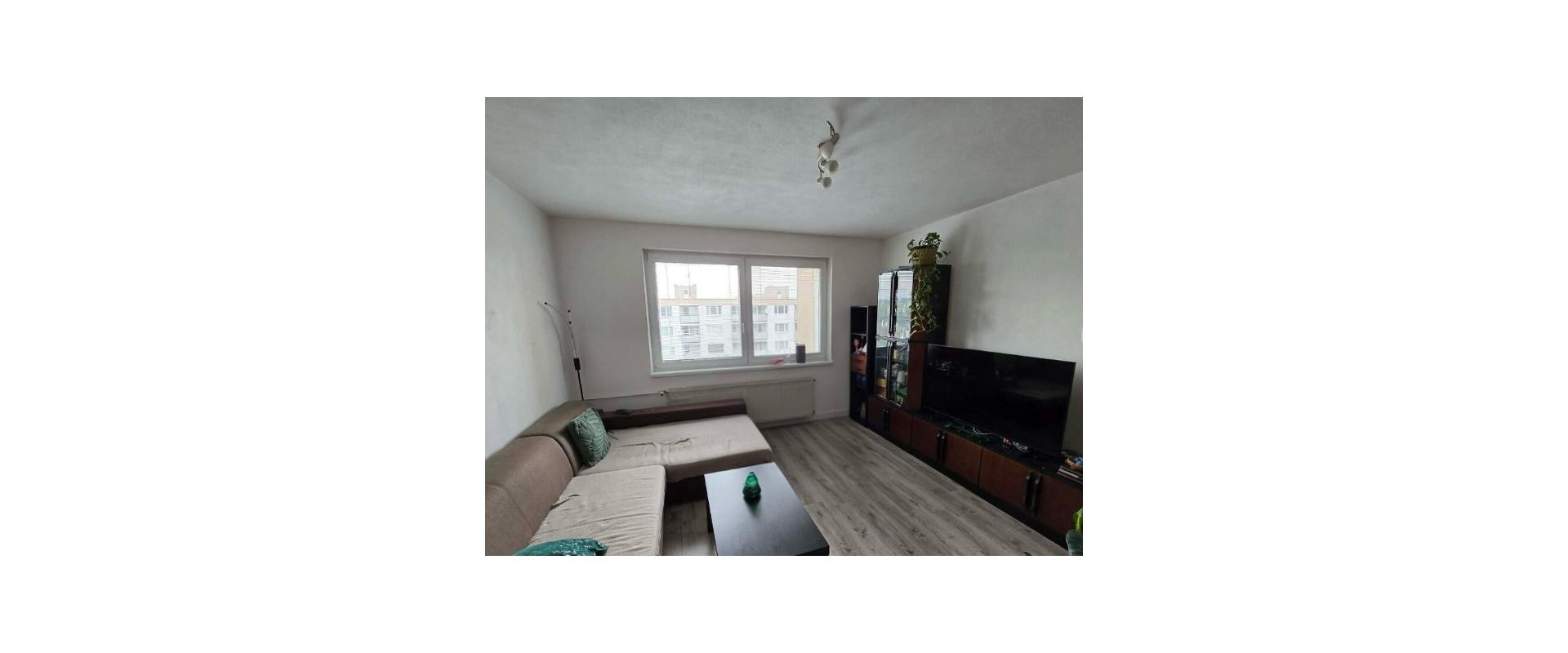 Prenájom 2-izbového bytu s balkónom – Vráble sídlisko Žitava