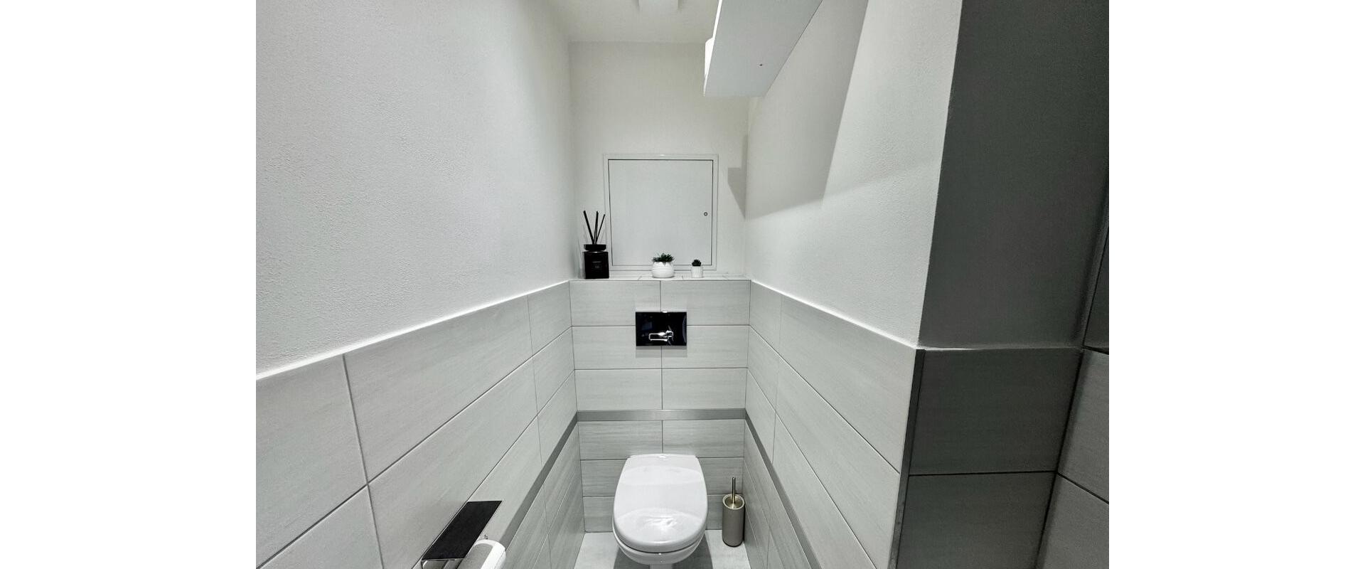 Kompletne zariadený 3-izbový byt s balkónom  v novostavbe