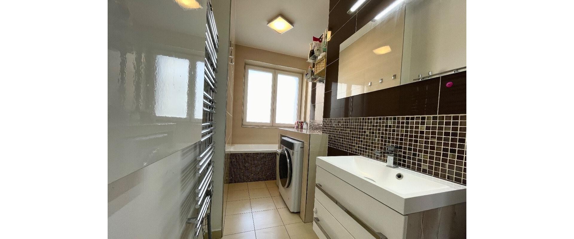 Priestranný 3-izbový byt s vynikajúcou dispozíciou – Trenčín, Juh