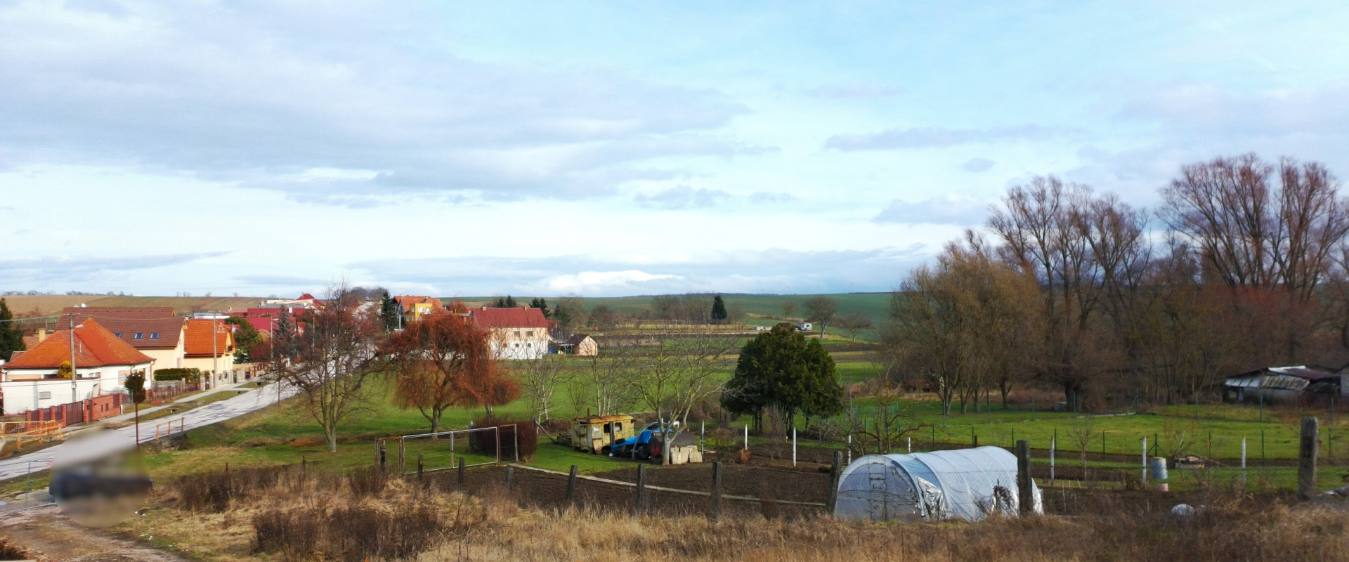 NA PREDAJ STAVEBNÝ POZEMOK (500 m2) - Alekšince