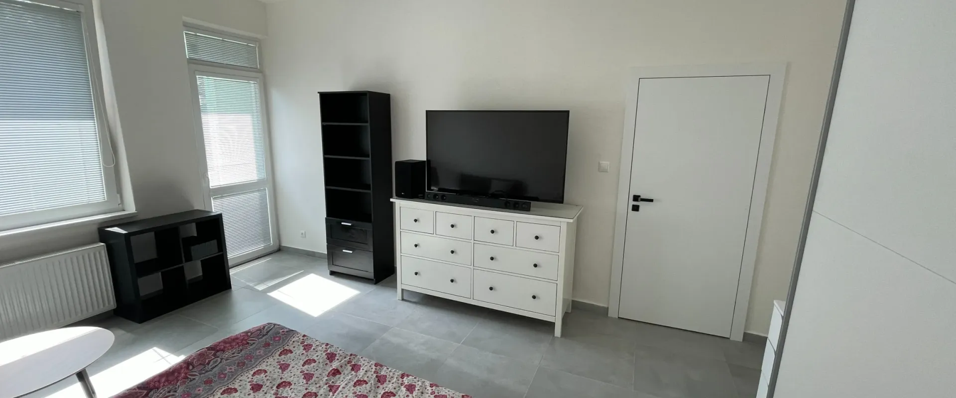 Prenájom 1-izbového bytu v tichej lokalite