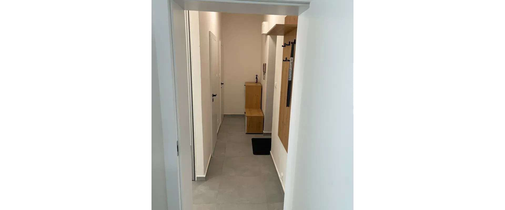 Prenájom 1-izbového bytu v tichej lokalite