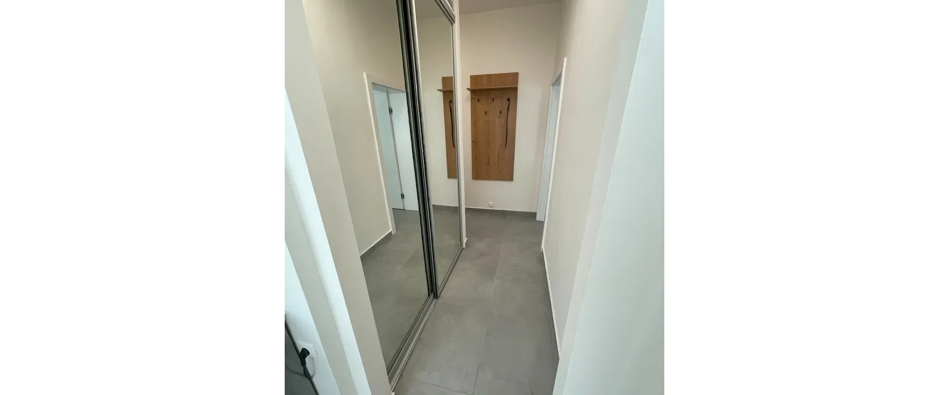 Prenájom 1-izbového bytu v tichej lokalite