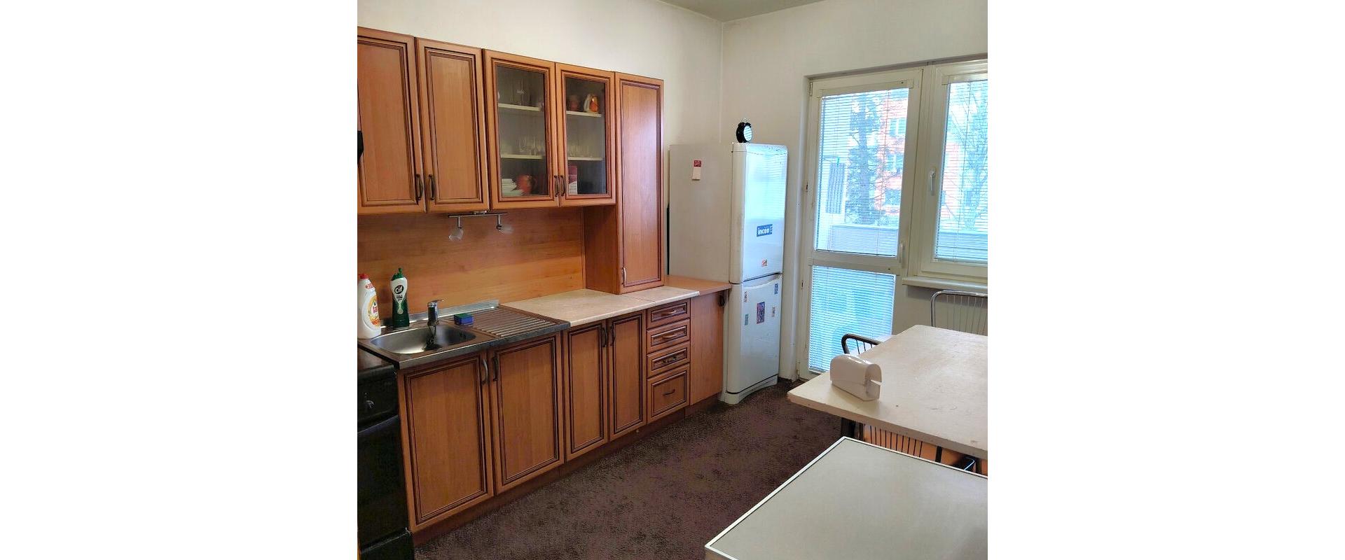 Na predaj veľký 4-izbový byt s veľkým potenciálom Handlová