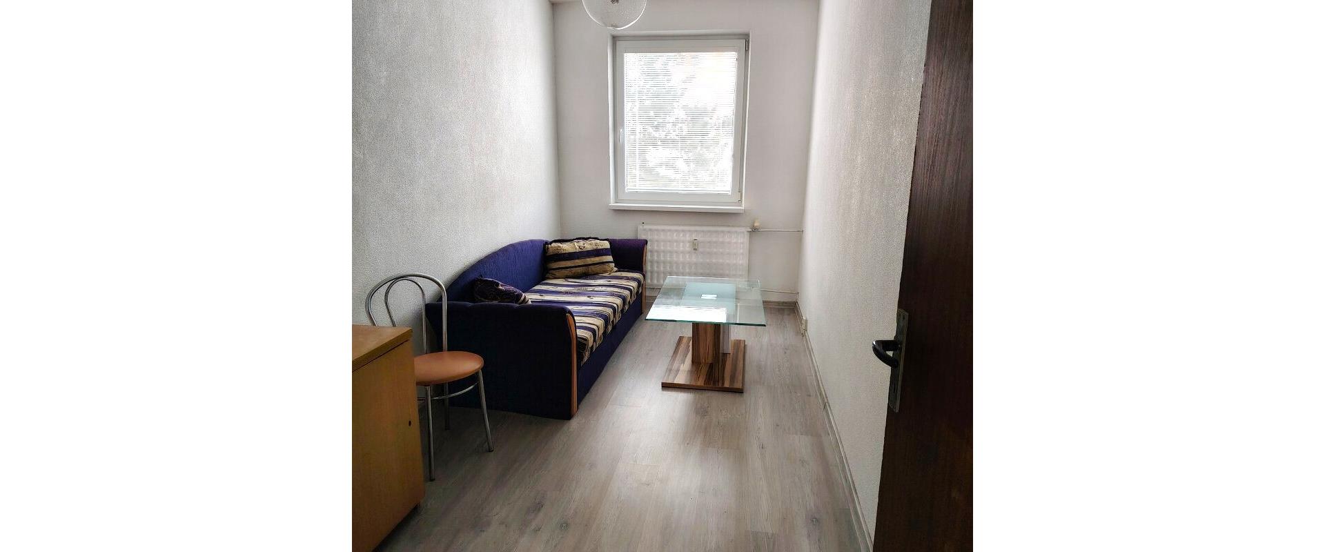 Na predaj veľký 4-izbový byt s veľkým potenciálom Handlová