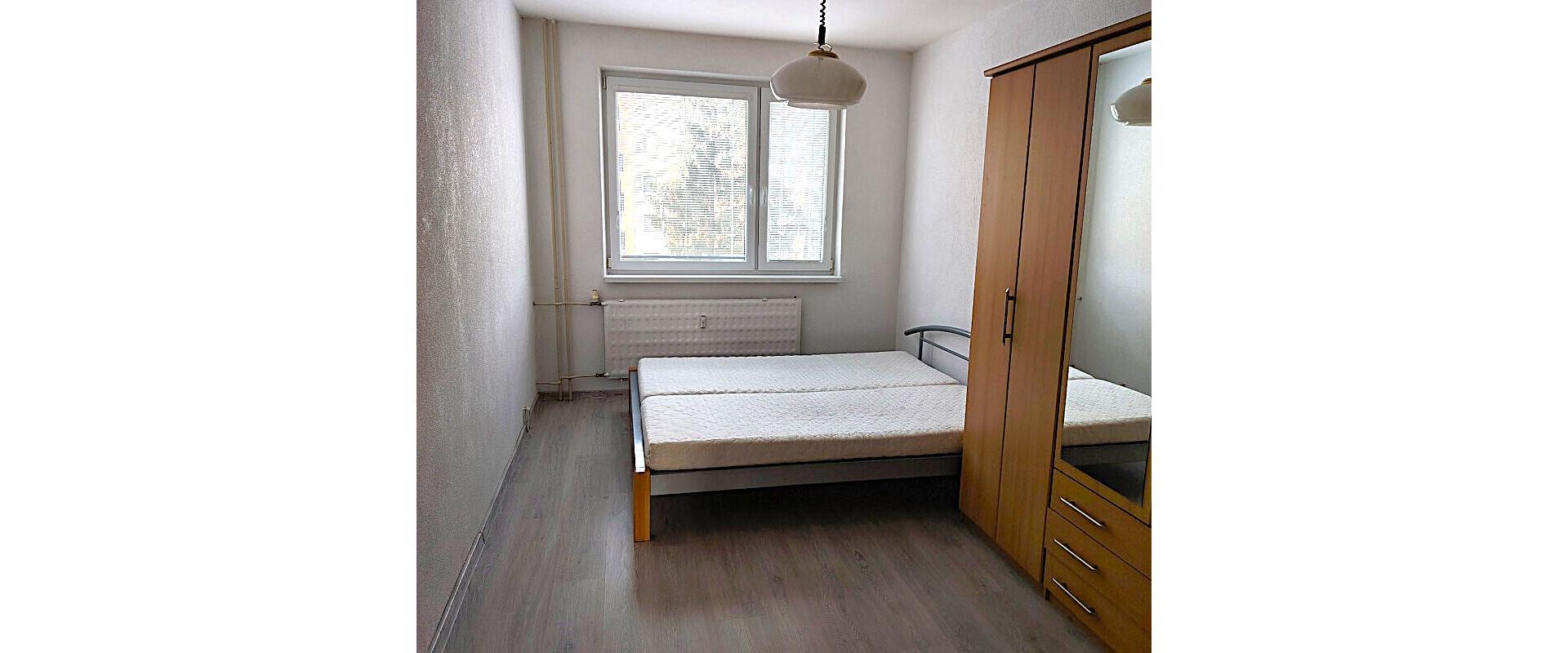 Na predaj veľký 4-izbový byt s veľkým potenciálom Handlová