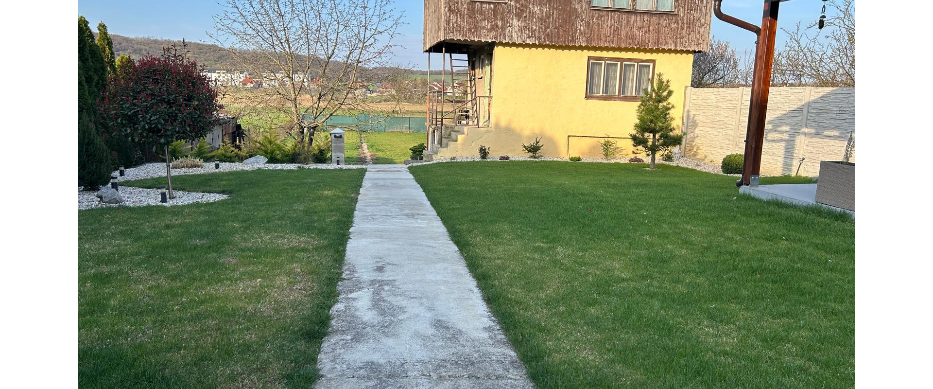 Rodinný dom s veľkým pozemkom 10min od Serede