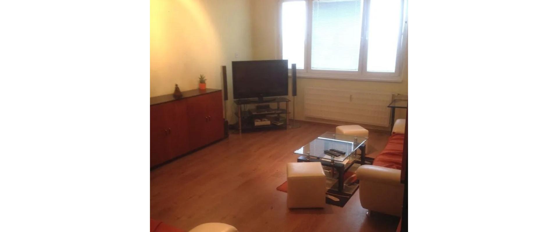 Prenájom 3-izbového bytu na Murániho ulici – 84 m², po rekonštrukcii