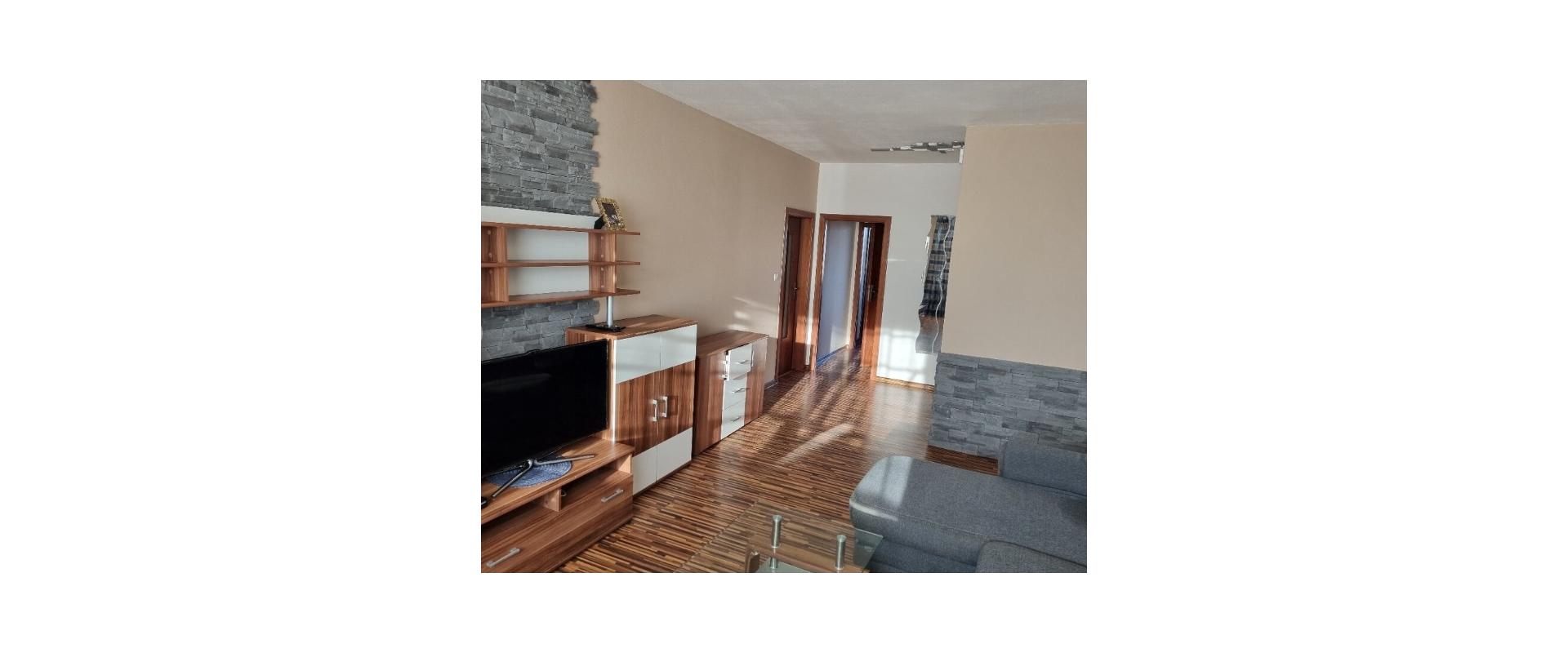 Prenájom 2,5-izbového bytu– Nitra, Chrenová (Dlhá ulica)