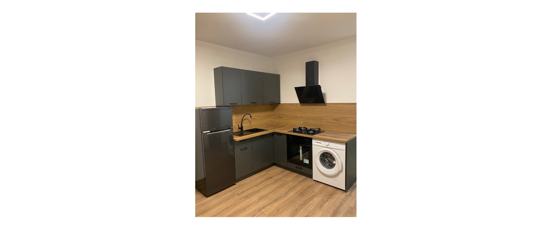 Prenájom zariadeného 1-izbového bytu – Nitra, Chrenová