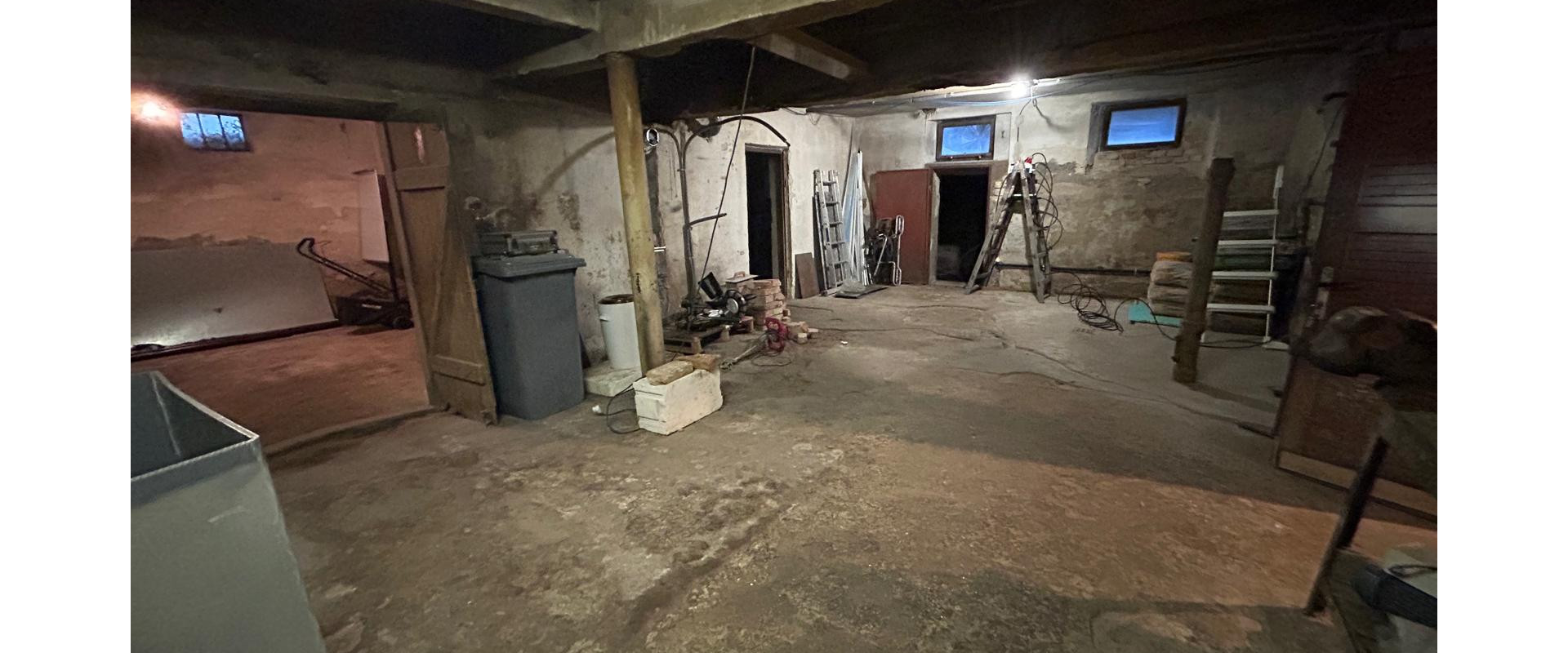 Rodinný dom s veľkým pozemkom 10min od Serede