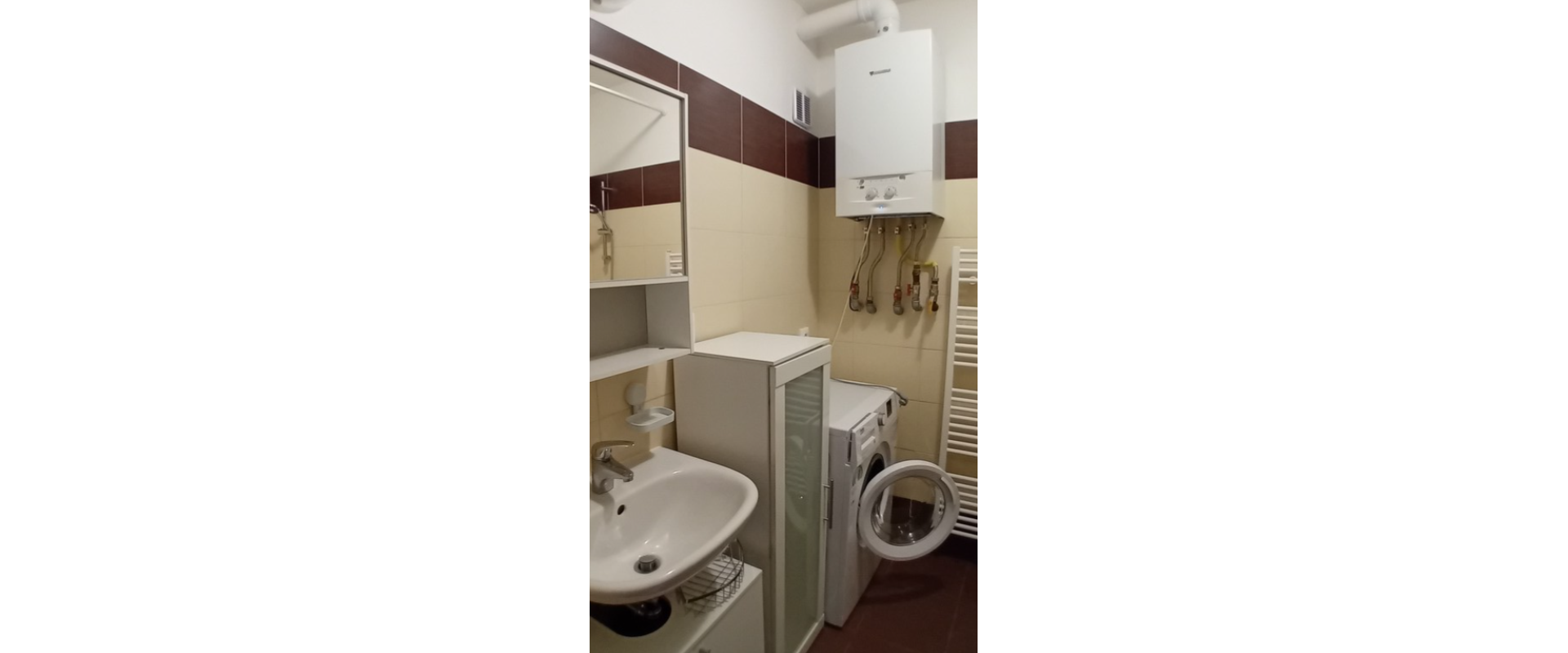 Prenájom bezbar. 2-izbového bytu s terasou v Miloslavove