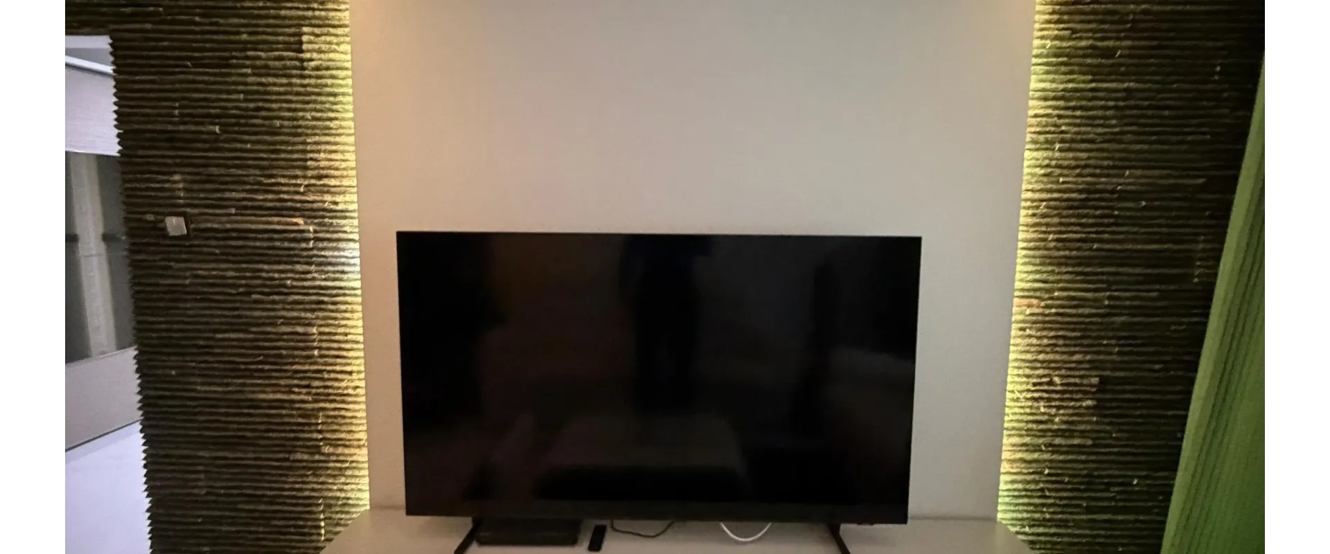 🔥 EXKLUZÍVNE NA PREDAJ: MODERNÝ 2-IZBOVÝ BYT V KOMÁRNE