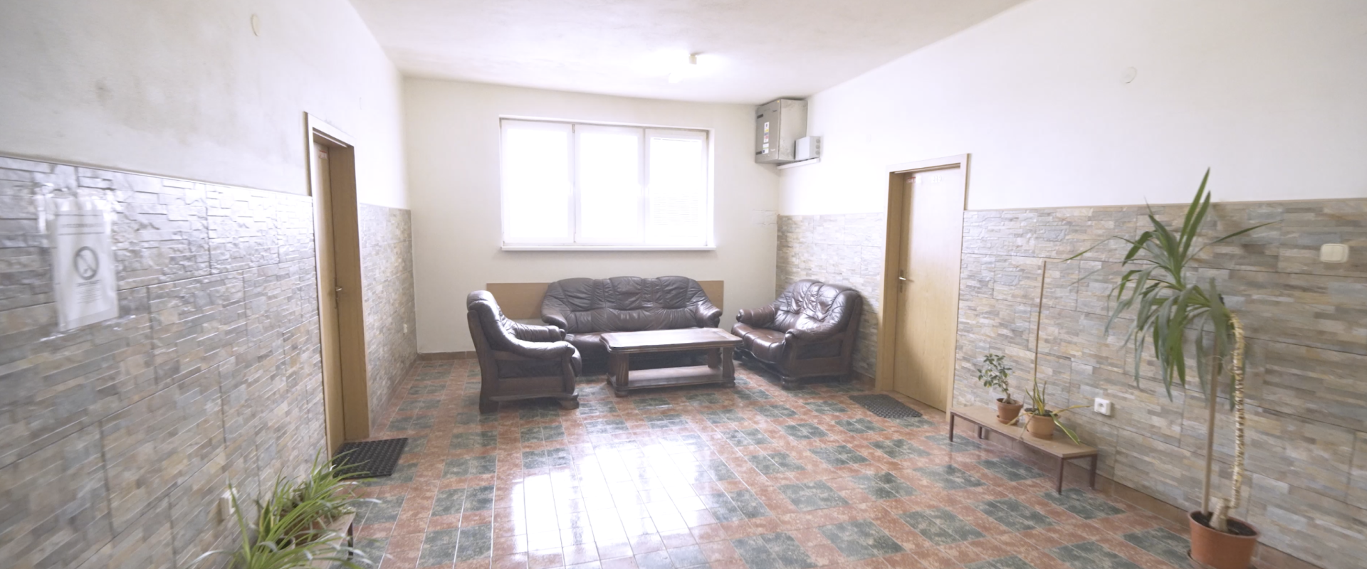 Administratívna budova/ ubytovňa na predaj