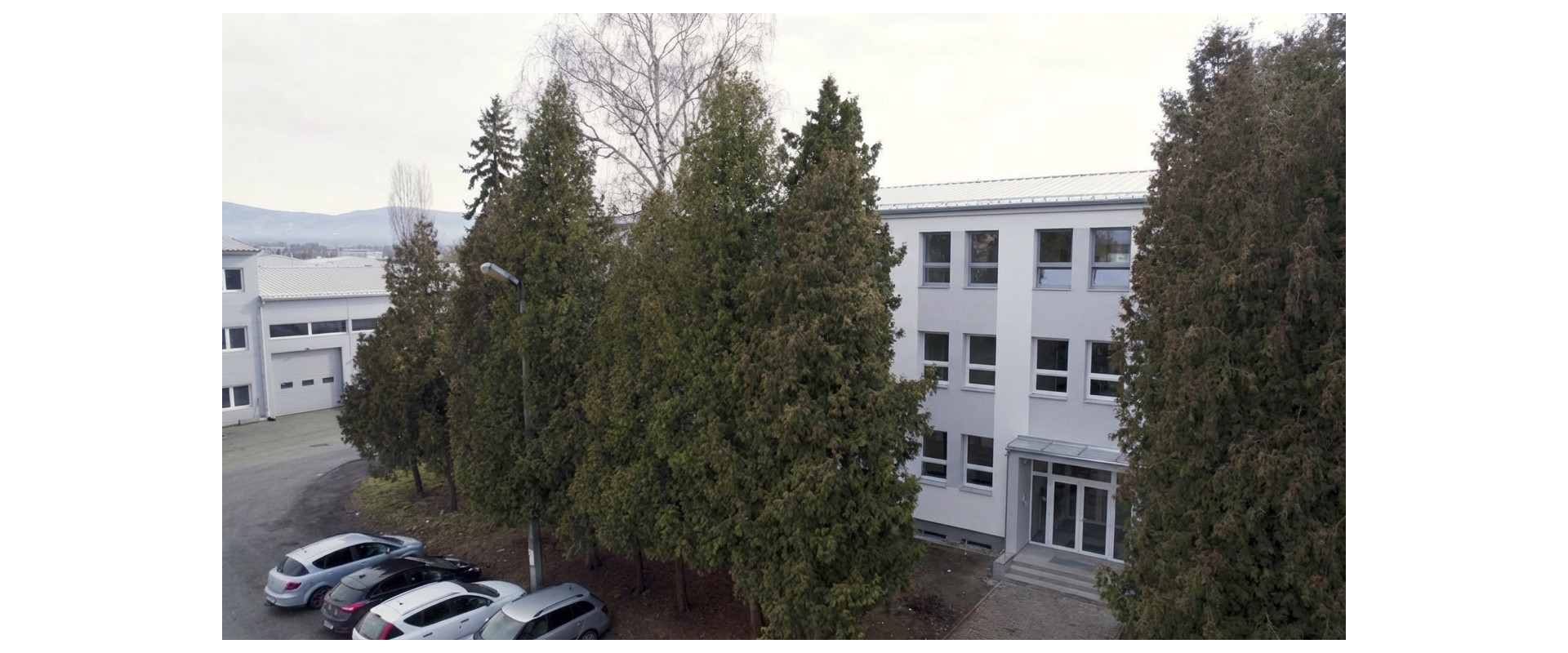 Administratívna budova/ ubytovňa na predaj