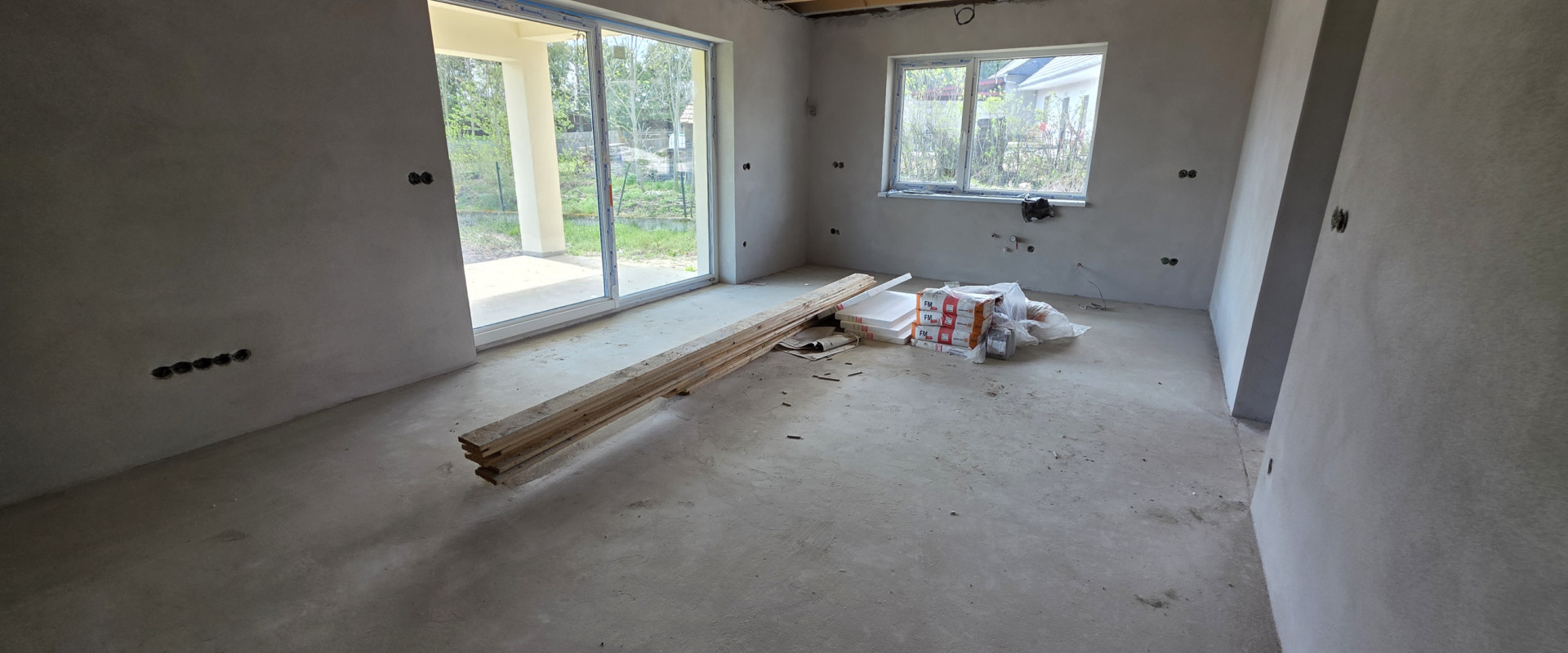 EXKLUZÍVNE: Moderná novostavba s terasou - Veľké Ludince