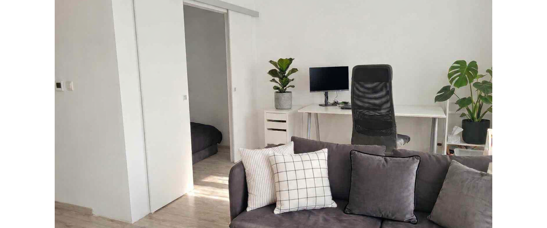 Predaj 1,5 izbového bytu s predzáhradkou na Uzbeckej