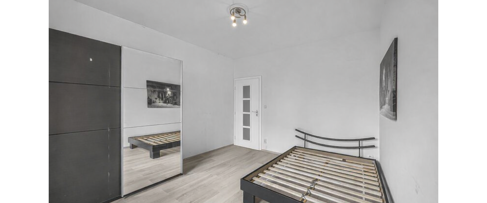 PREDAJ: praktický 4 izbový byt - Lachova - Petržalka