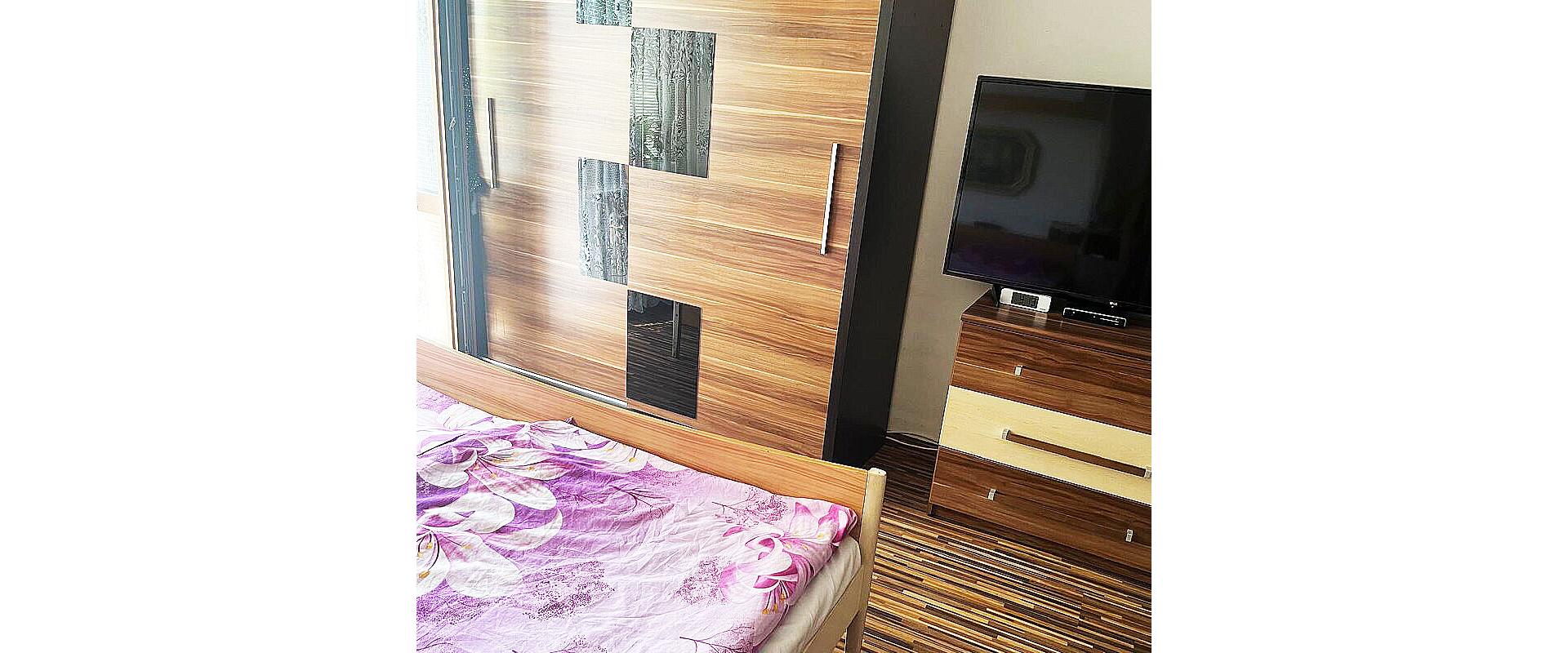 PREDAJ: 3-izbový byt s balkónom – Strážske (Okružná ul.)