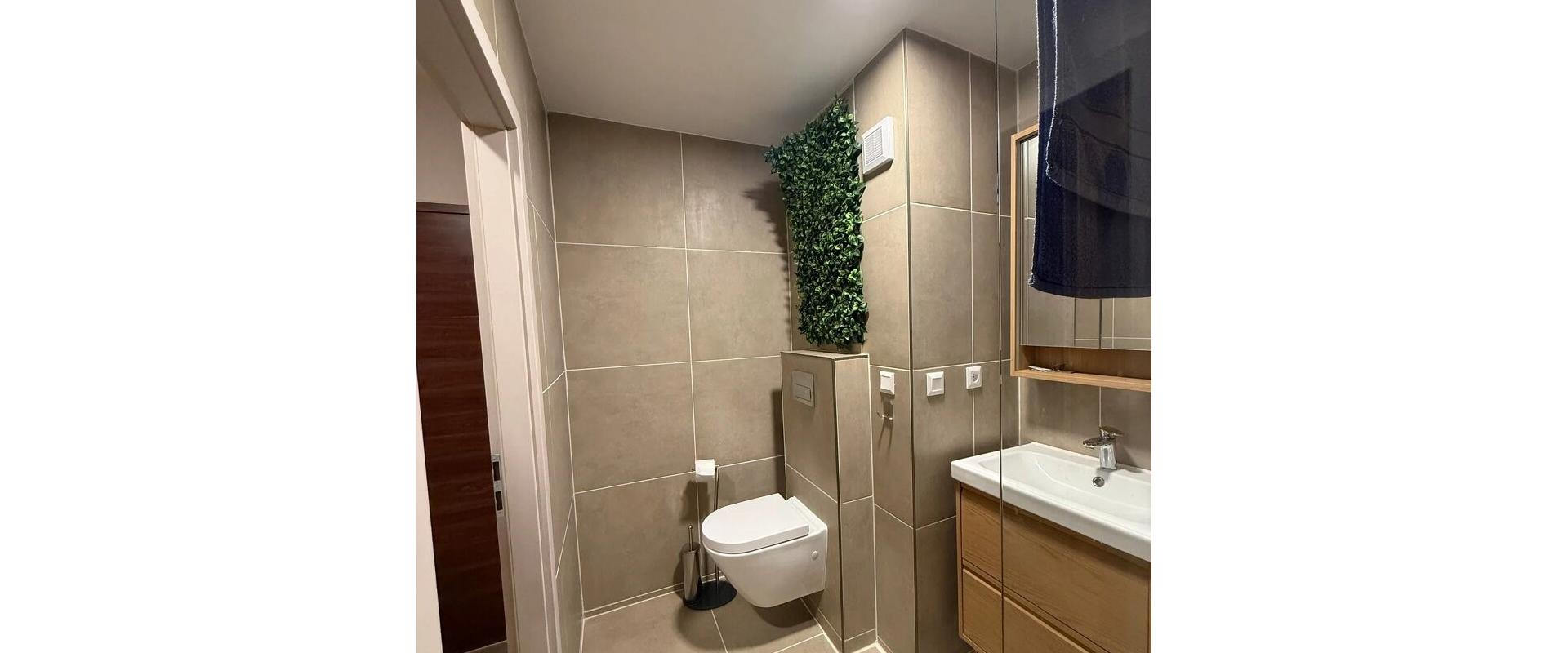 Krasný 2 izbový byt na prenájom,Nový Juh Mpčľ