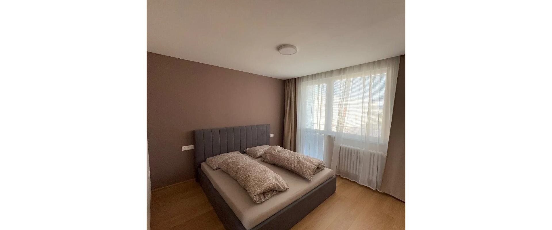 Krasný 2 izbový byt na prenájom,Nový Juh Mpčľ