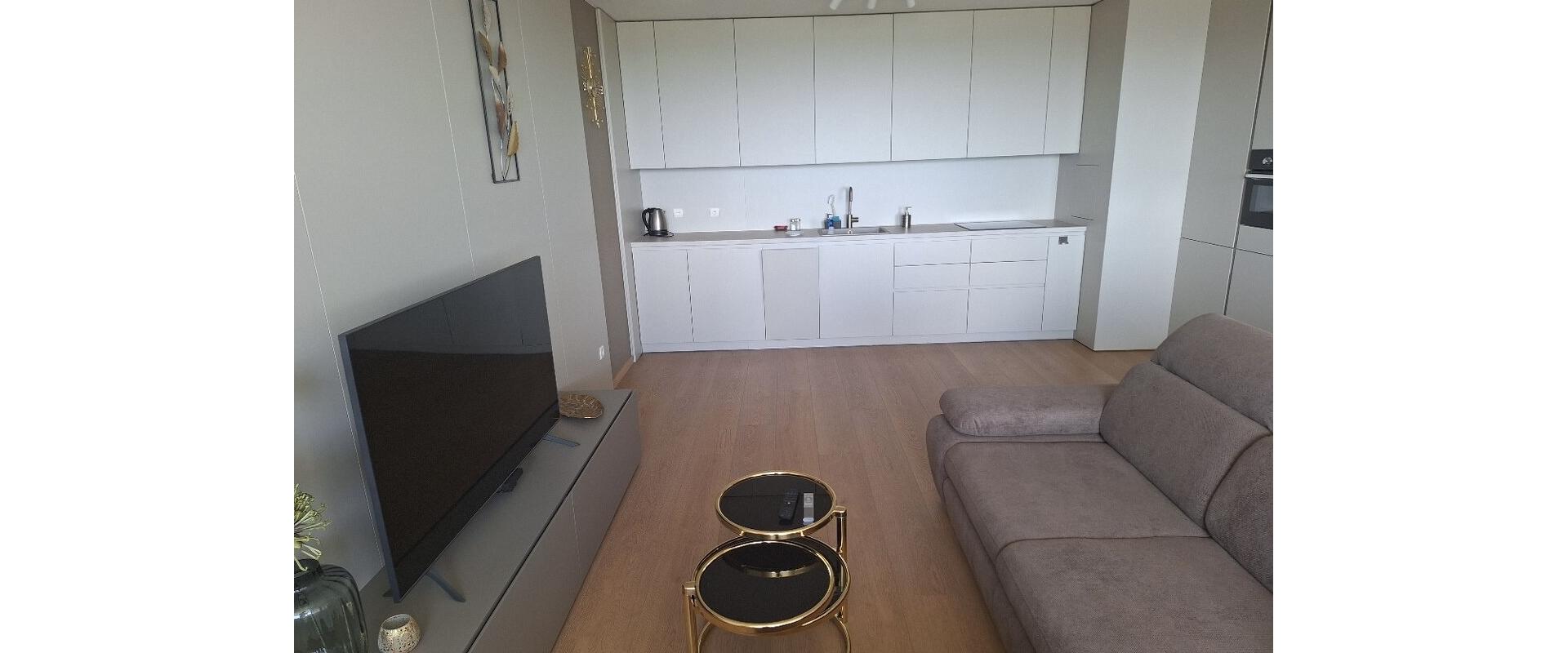 Prenájom 2-izbového bytu s výhľadom na Dunaj