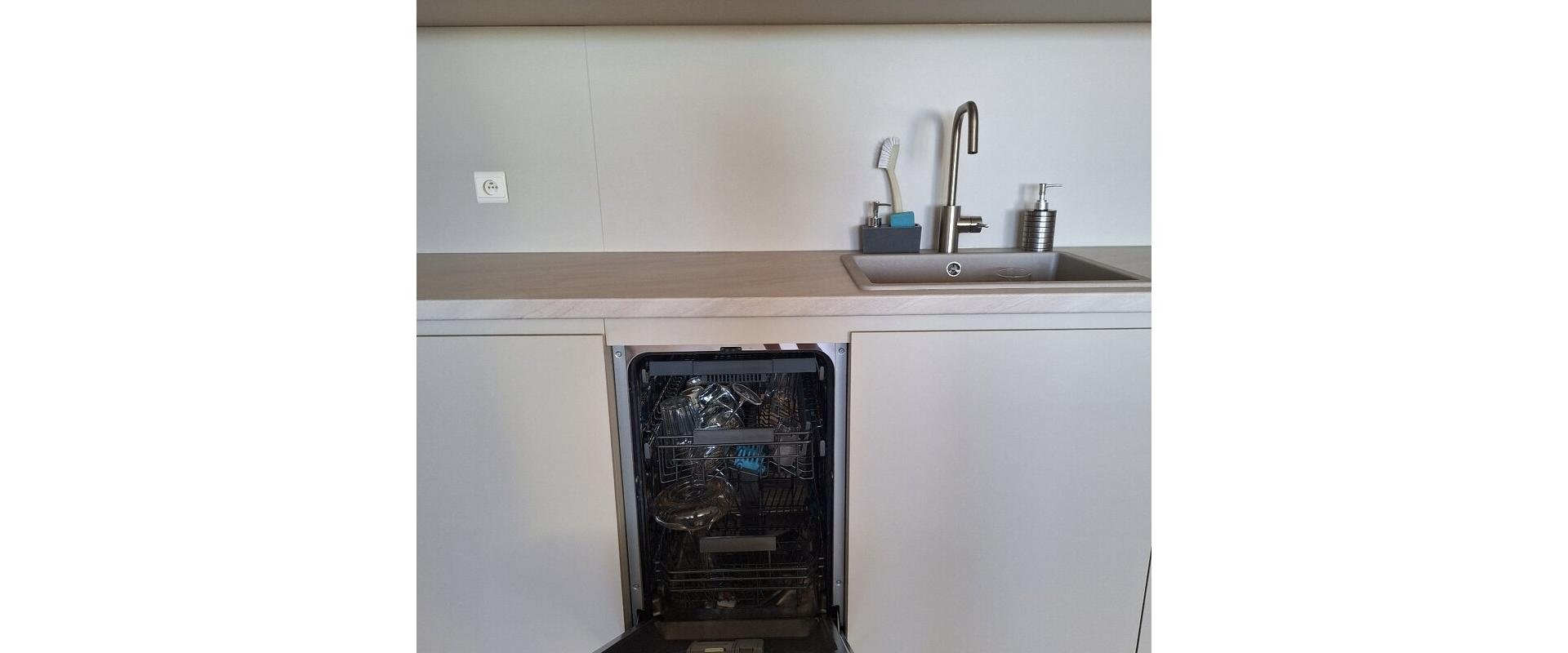 Prenájom 2-izbového bytu s výhľadom na Dunaj