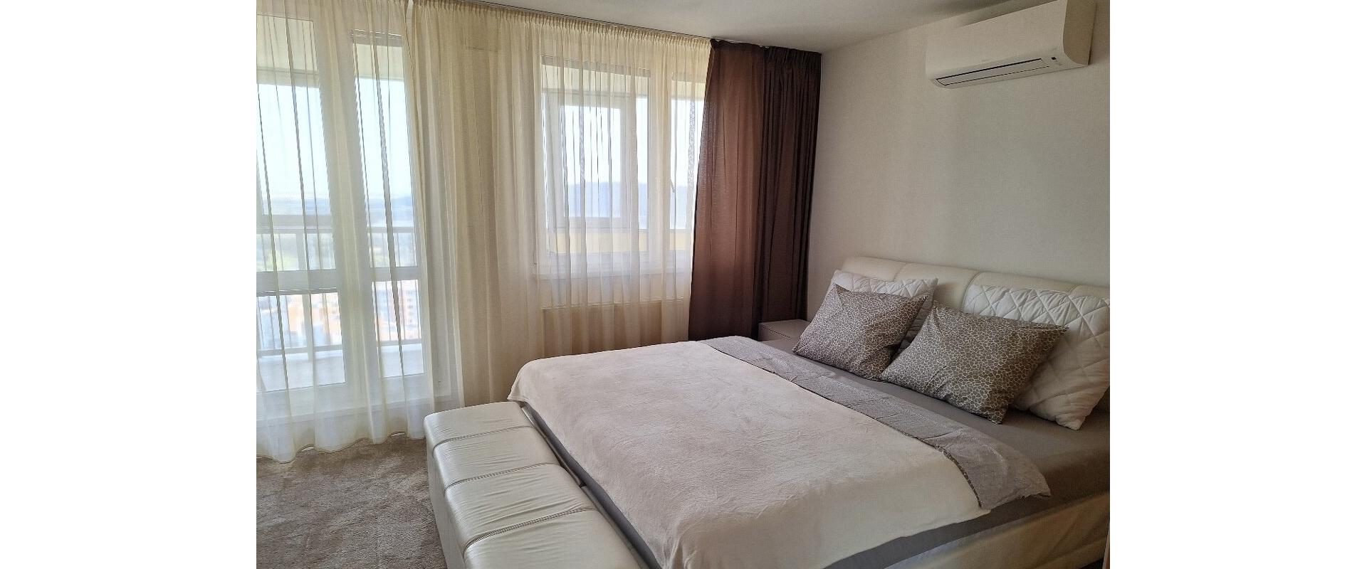 Prenájom 2-izbového bytu s výhľadom na Dunaj